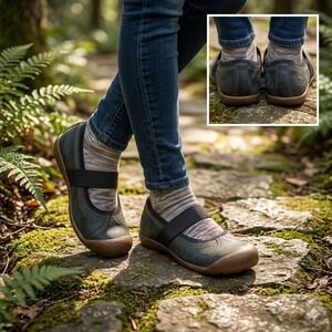 KEEN Presidio MJ Walking Shoes w/ Blundstone Insoles Womens Size 8